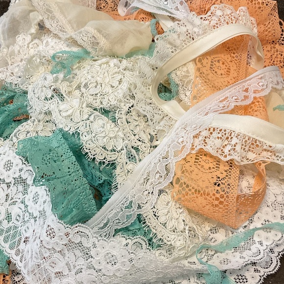 Vintage lace trim crafting sewing stash builder lot junk journal embellishments - Picture 3 of 11